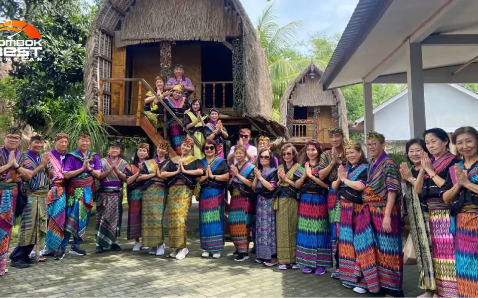 Melihat Keunikan Budaya Suku Sasak Lombok di Desa Sukerara